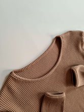 Load image into Gallery viewer, Biscuit Adult