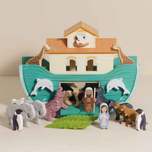 Load image into Gallery viewer, Noah’s Great Wooden Ark &amp; Animals