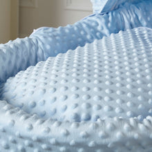 Load image into Gallery viewer, Blue Dimple White Wicker Baby Moses Basket With Stand