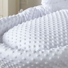 Load image into Gallery viewer, White Dimple White Wicker Baby Moses Basket With Stand