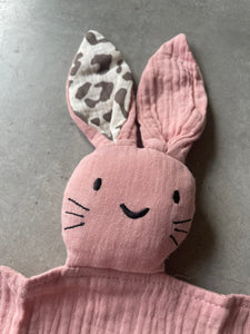 Dusty Pink Muslin Bunny Comforter
